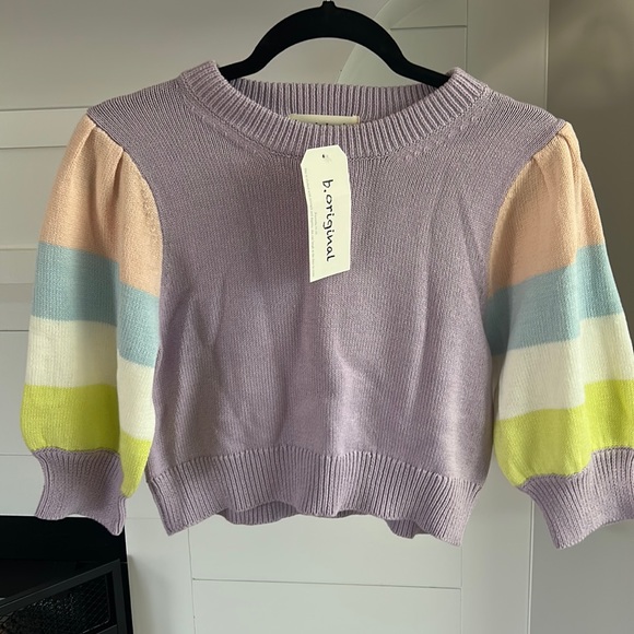 NWT boutique cropped sweater, size small - Picture 1 of 3